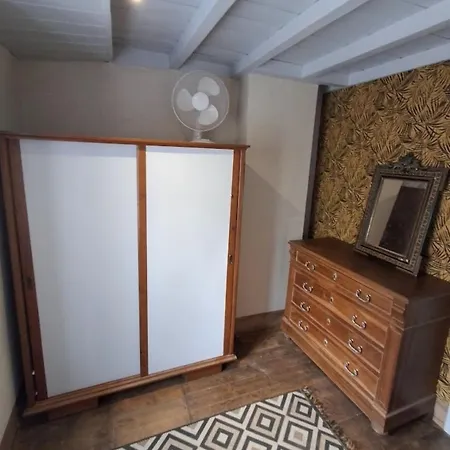 La Maison De La Prise D'alzeau * Lacombe